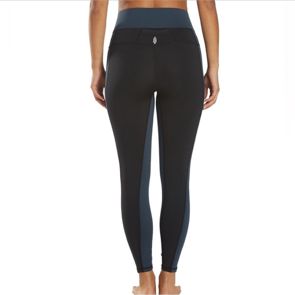 FREE PEOPLE Blow Your Mind Leggings - Picture 3 of 8